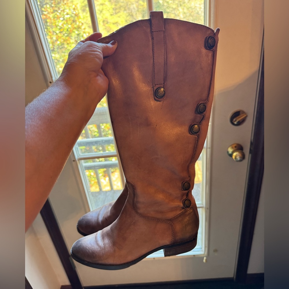 Arturo Chiang Tan Leather Boots